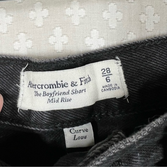 Abercrombie & Fitch Black Curve Love The Boyfriend Mid Rise Shirts - Picture 3 of 5